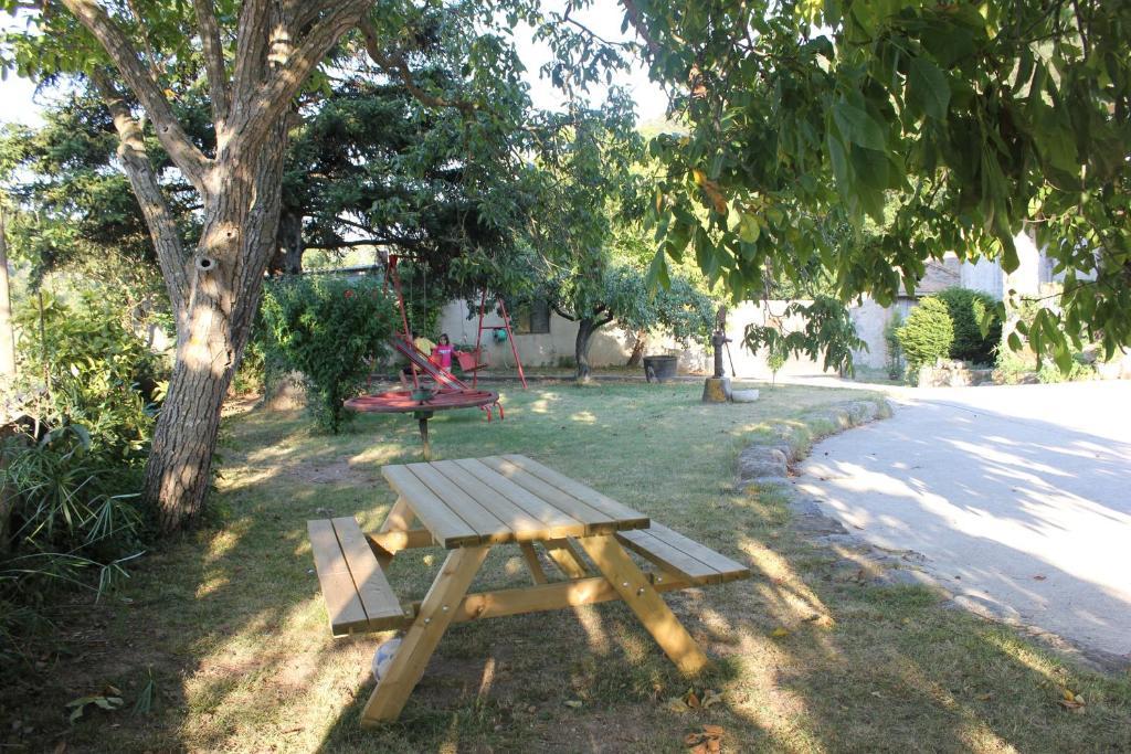 Can Carreras Sant Llorenc de la Muga Екстериор снимка